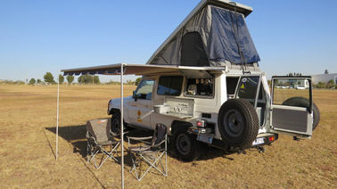 le côté automatique de la tente une de dessus de toit de 4x4 Off Road ouvrent 210x125x95cm dévoilent la taille