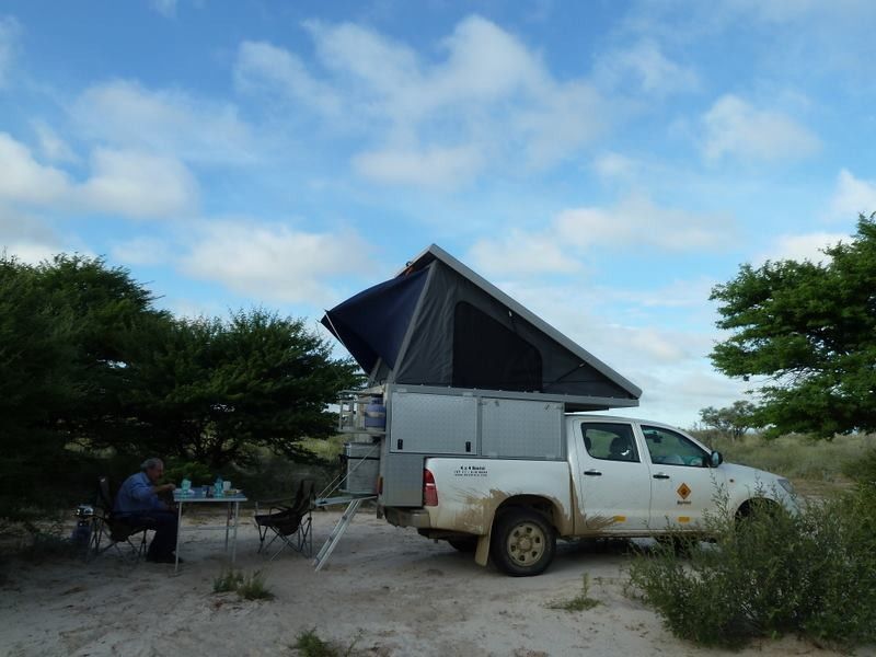 La fibre de verre Shell dur couvrent la tente supérieure la protection qu'UV 210x145x95cm dévoilent la taille