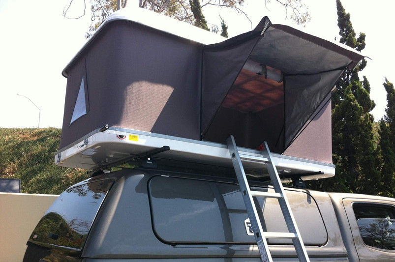 Sautez Shell dur automatique troquent la tente perméable à l'air pour le voyage augmentant le camping